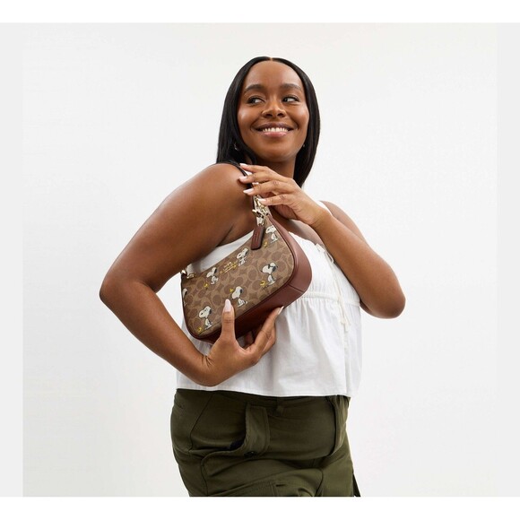 COACH Snoopy Teri Shoulder Bag CBJ88 NWT - Picture 13 of 14